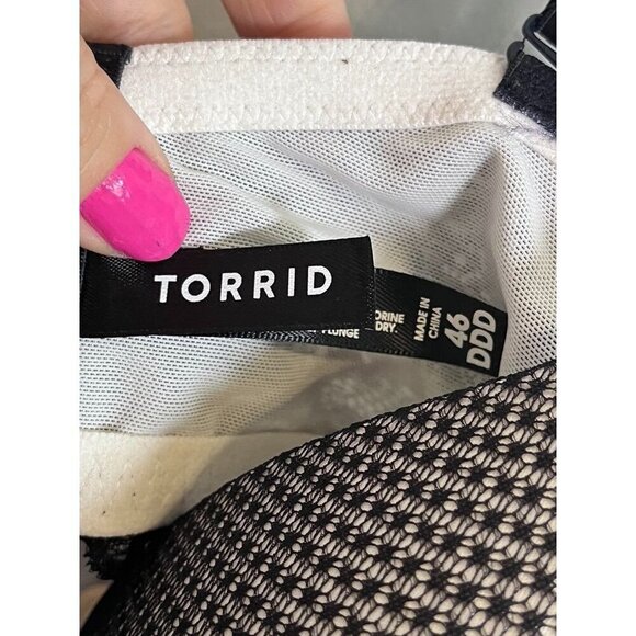 Torrid Bra Floral 46DDD Black Sexy Lace Plunge Push Up Neutral Feminine Staple - Picture 2 of 12